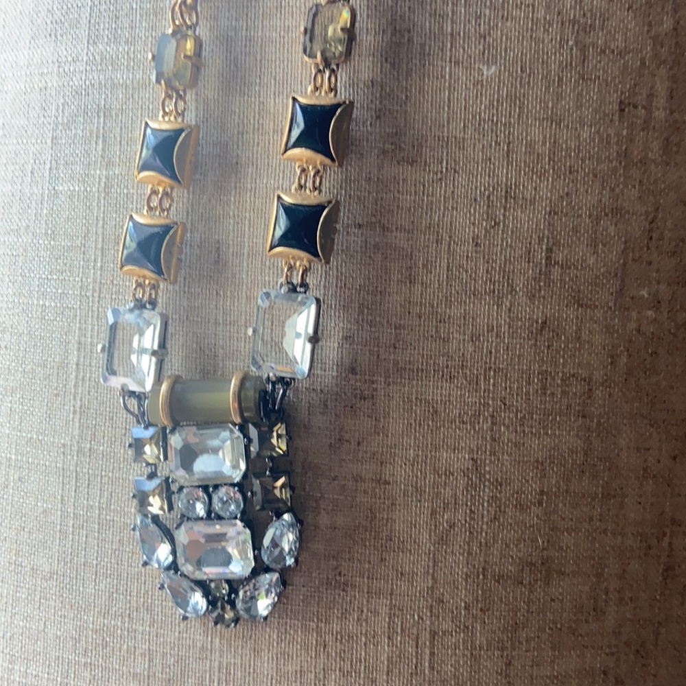 Beautiful necklace - Picture 3 of 12